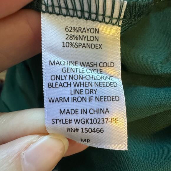 41 Hawthorn Sleeveless Green Fit & Flare V-Neck Dress Rayon Blend Women’s MP NWT - Picture 4 of 7